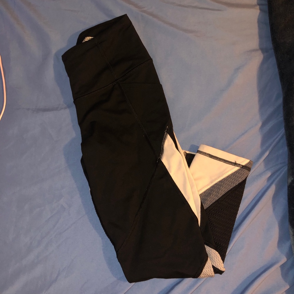Victoria’s Secret sport leggings
